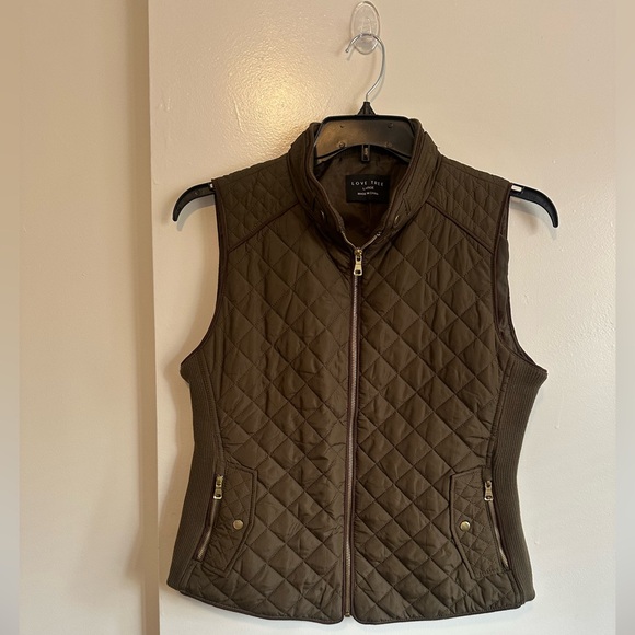 Love Tree Olive Quilted Vest - Picture 1 of 6